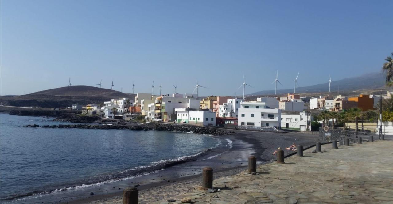 Blue Sea. Tony Frias. Las Eras. Arico - Tenerife. Arico el Nuevo Buitenkant foto