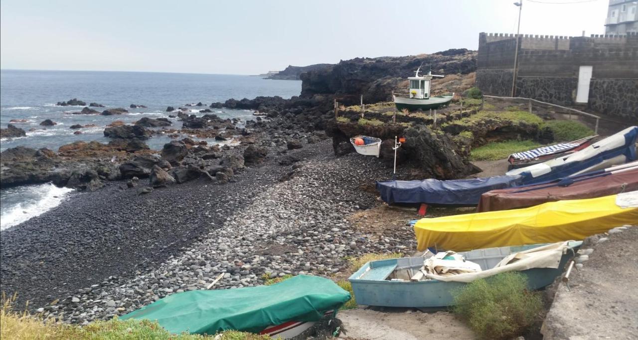 Blue Sea. Tony Frias. Las Eras. Arico - Tenerife. Arico el Nuevo Buitenkant foto