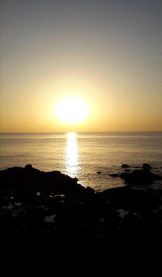 Blue Sea. Tony Frias. Las Eras. Arico - Tenerife. Arico el Nuevo Buitenkant foto