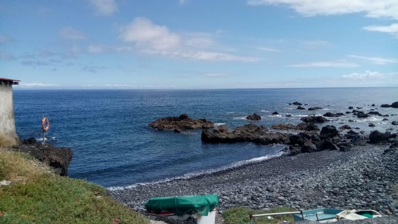 Blue Sea. Tony Frias. Las Eras. Arico - Tenerife. Arico el Nuevo Buitenkant foto